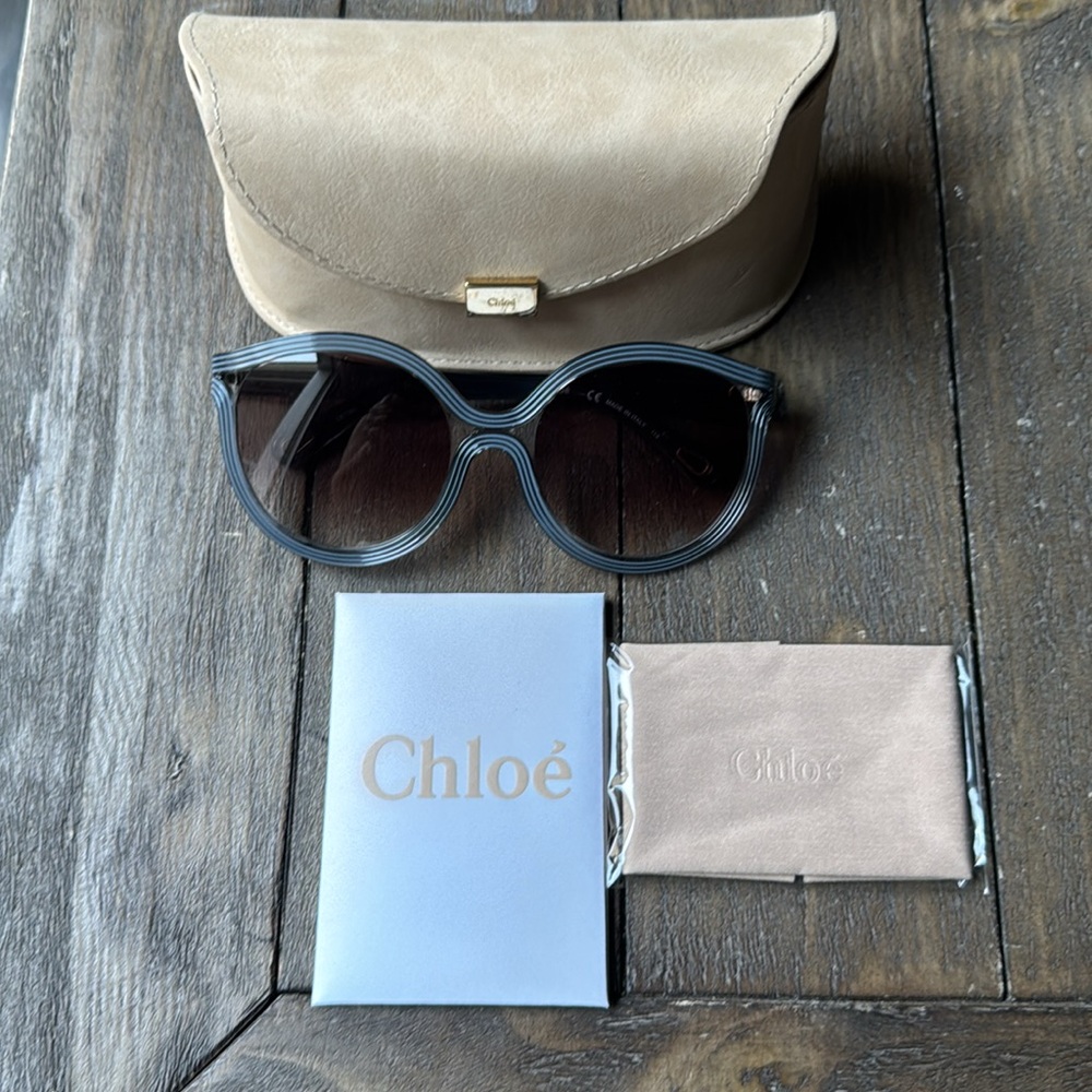 Chole’ gray blue sunglasses - Picture 2 of 10